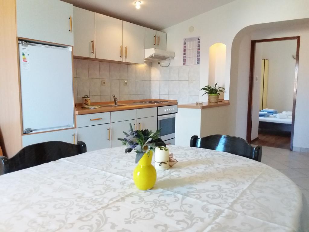 Apartments Meri Водице Экстерьер фото