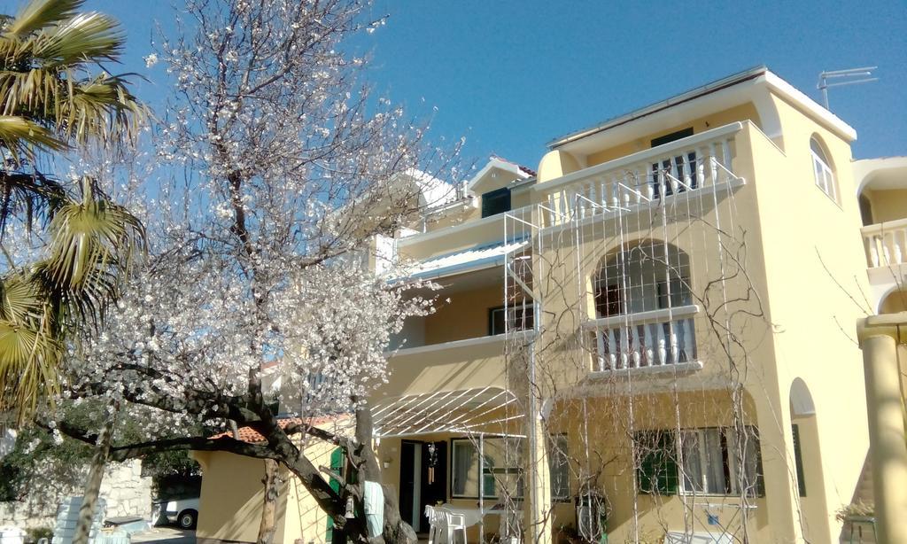 Apartments Meri Водице Экстерьер фото